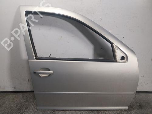 Used Right front door VW GOLF IV (1J1) 1.6 (100 hp) 18304380