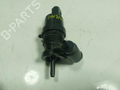Used Washer pump Washer pump MERCEDES-BENZ GLA-CLASS (X156) GLA 180 (156.942) (122 hp) 18304359 18304359