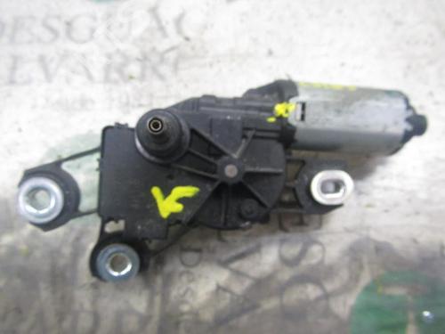 Used Rear wiper motor SEAT LEON (1P1) 1.9 TDI (105 hp) 3827302