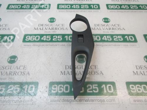 left-rear-window-switch-toyota-corolla-hatchback-_e21_-_ea1_-_eh1_-8481002250-3551l921d-3551l921d-2018-9104404 main image