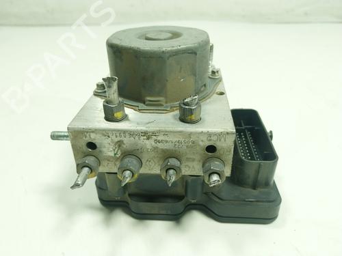 Used ABS pump DACIA SANDERO II 1.5 dCi 75 / Blue dCi 75 (B8JW, B8M4, B8AH, B8M7, B8M6) (75 hp) 16551626