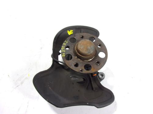 Used Left front steering knuckle Left front steering knuckle MERCEDES-BENZ C-CLASS (W204) C 220 CDI (204.002) (170 hp) 10116022 10116022