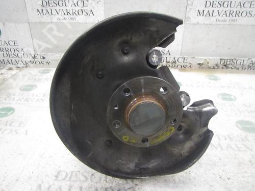 Used Right rear steering knuckle AUDI A4 B8 (8K2) 2.0 TDI 16V (140 hp) 3828325