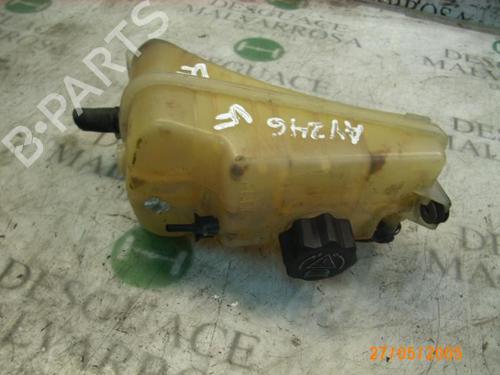 Used Expansion tank CITROËN XSARA (N1) 2.0 HDi 90 (90 hp) 3764472