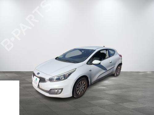 Reverse light KIA CEE'D (JD) 1.6 CRDi 110 | BP17029396C36  - Image 6