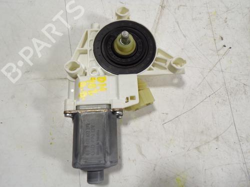 Used Right front window motor MERCEDES-BENZ M-CLASS (W164) [2005-2012]  8175965