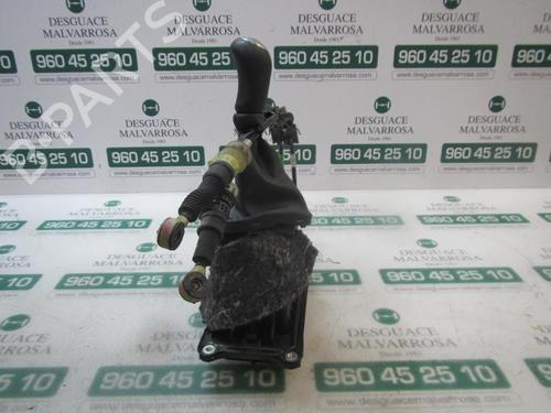 Used Gear lever DACIA SANDERO II [2012-2025]  7411776