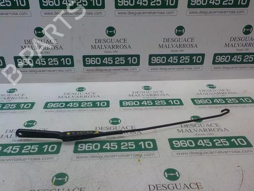 Used Front windshield wiper arm Front windshield wiper arm 3866352 3866352