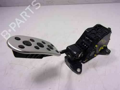 Pedal Pedal TOYOTA HILUX VIII Pickup (_N1_) 2.8 TD 4WD (GUN126) (204 hp) 16008556 16008556