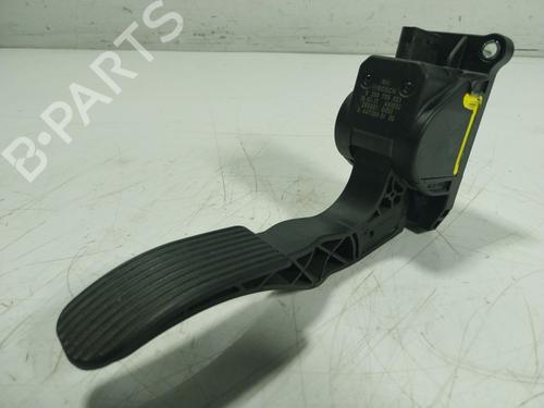 Used Pedal Pedal MERCEDES-BENZ VITO Van (W447) 114 CDI (447.601, 447.603, 447.605) (136 hp) 15944659 15944659