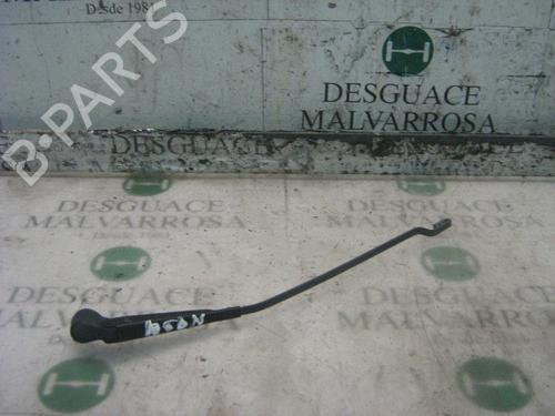 Used Front windshield wiper arm OPEL ASTRA F Saloon (T92) [1991-2001]  3781860