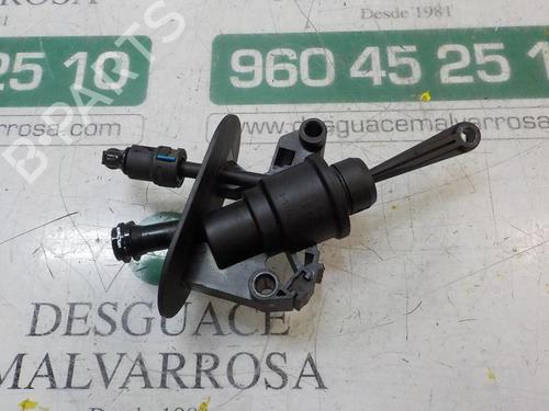 Used Clutch slave cylinder Clutch slave cylinder FORD FIESTA VI (CB1, CCN) 1.6 TDCi (90 hp) 14281633 14281633
