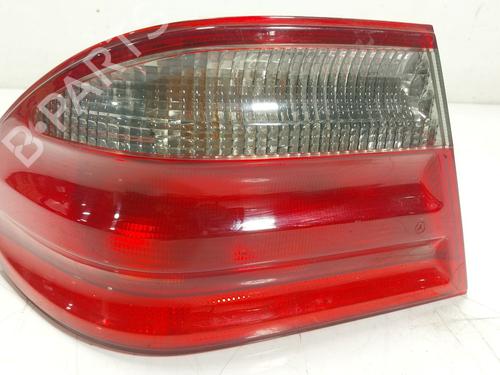 Used Left taillight Left taillight MERCEDES-BENZ E-CLASS (W210) E 320 CDI (210.026) (197 hp) 36261456 36261456
