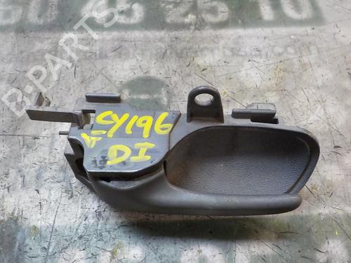 Venstre foran invendig håndtak PEUGEOT 107 (PM_, PN_) 1.0 (68 hp) 3864150