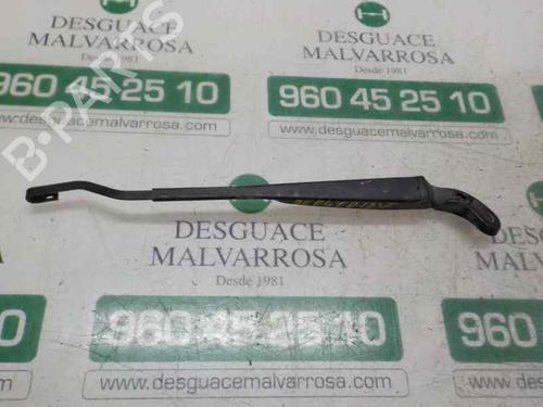 Used Front windshield wiper arm MINI MINI (R50, R53) One (90 hp) 4442737