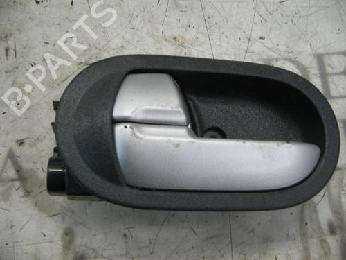 Poignée intérieure avant gauche MITSUBISHI COLT VI (Z3_A, Z2_A) [2002-2012]  4031260