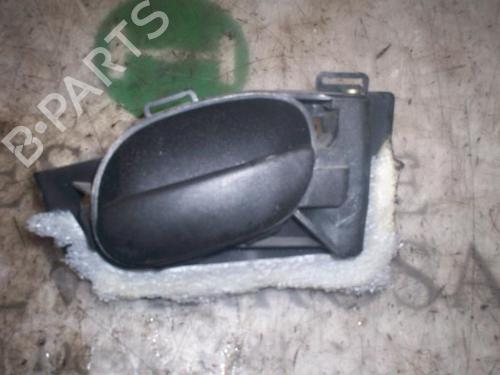 Used Front right interior door handle Front right interior door handle PEUGEOT 206 Hatchback (2A/C) 1.9 D (69 hp) 3749384 3749384