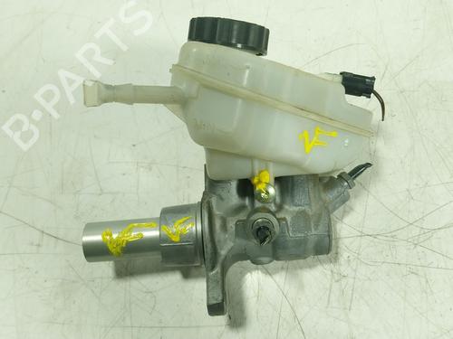 Used Brake master cylinder Brake master cylinder MERCEDES-BENZ C-CLASS Coupe (C205) AMG C 43 4-matic (205.364) (367 hp) 27561536 27561536