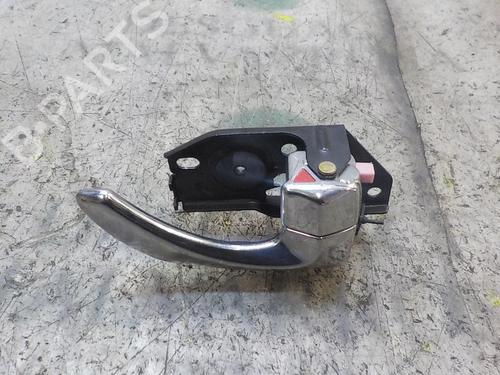 Used Front right interior door handle HYUNDAI TERRACAN (HP) [2001-2008]  3852426