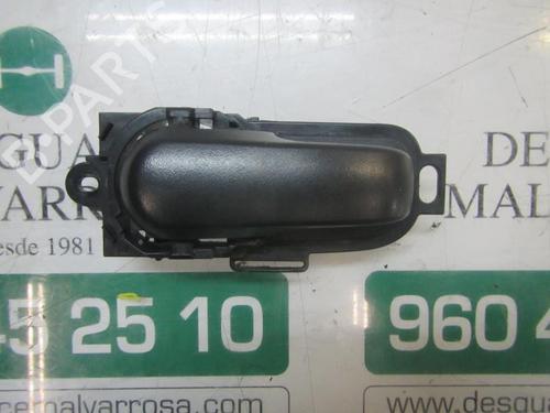 Venstre fortil invendig håndtag Venstre fortil invendig håndtag NISSAN NV200 / EVALIA Bus 1.5 dCi 85 (M20, M20M, M20K, M20KK) (86 hp) 3864962 3864962
