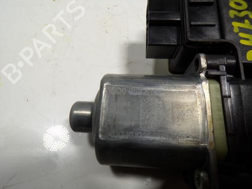 Right rear window motor SEAT ARONA (KJ7, KJP)  | BP8306040E22 