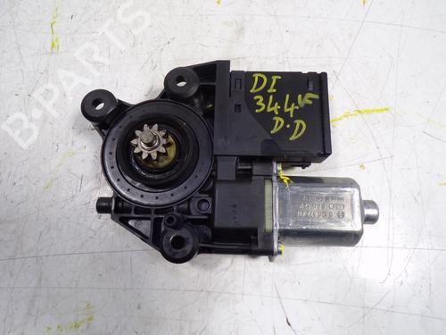 Used Right front window motor Right front window motor 8819080 8819080