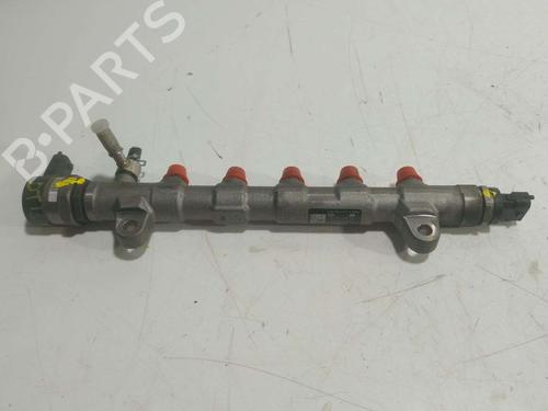 Used Injection rail Injection rail 39148374 39148374