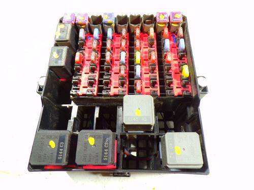 Used Fuse box Fuse box FORD TRANSIT COURIER B460 Box Body/MPV 1.5 TDCi (75 hp) 7818488 7818488