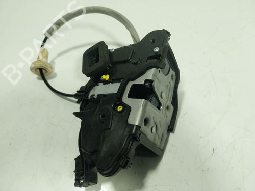 front-right-lock-seat-arona-kj7-kjp-2017-32103507 main image