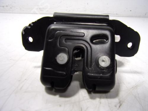 Tailgate lock TOYOTA YARIS (_P21_, _PA1_, _PH1_) 1.5 Hybrid (MXPH11) BP16744308C101