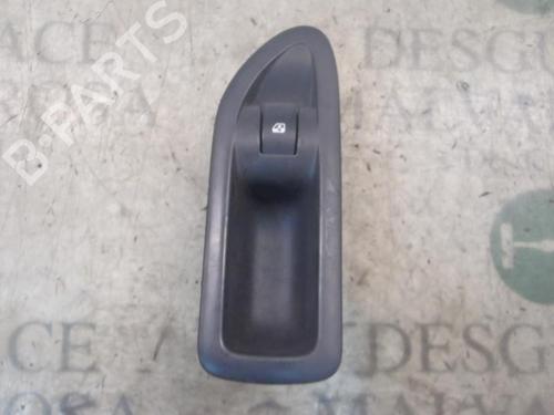 Used Right rear window switch Right rear window switch RENAULT LAGUNA II Grandtour (KG0/1_) 2.2 dCi (KG0F) (150 hp) 3795607 3795607