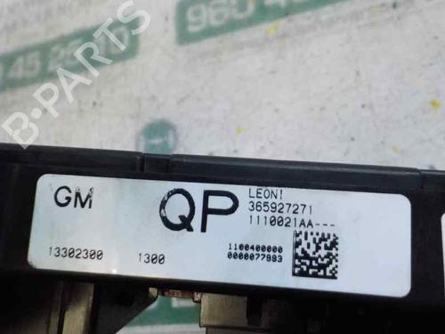 Fuse box OPEL ASTRA J (P10) 2.0 CDTI (68) | BP5450210E1 