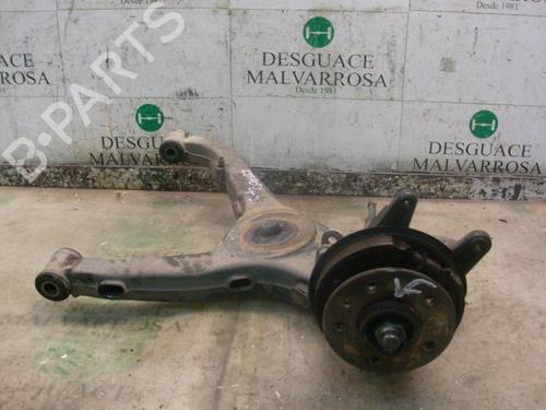 Used Left rear steering knuckle MERCEDES-BENZ VITO Van (W638) [1997-2003]  3749478