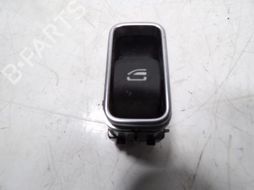 Used Right front window switch Right front window switch MERCEDES-BENZ A-CLASS Saloon (V177) A 200 (177.187) (163 hp) 10730584 10730584