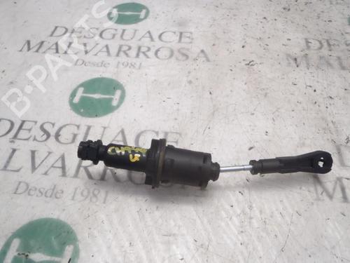 Used Clutch slave cylinder Clutch slave cylinder 14272624 14272624