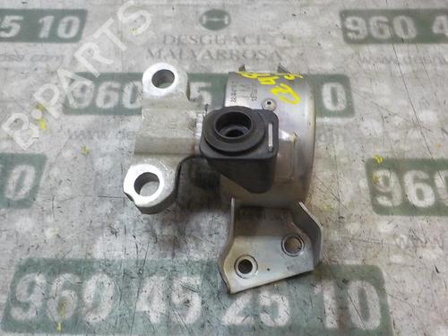 Used Engine mount Engine mount OPEL ADAM (M13) 1.4 (101 hp) 9081477 9081477