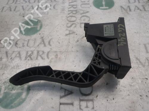 Used Pedal MERCEDES-BENZ VITO / MIXTO Van (W639) [2003-2025]  3815950