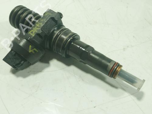 Used Injector Injector VW TOUAREG (7LA, 7L6, 7L7) 2.5 R5 TDI (174 hp) 30742686 30742686