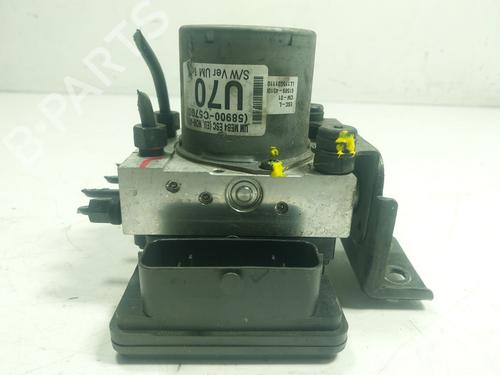 Used ABS pump ABS pump KIA SORENTO III (UM) 2.2 CRDi 4WD (200 hp) 18914755 18914755