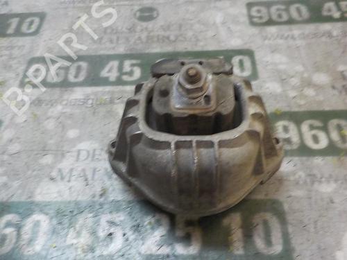 Used Engine mount BMW 1 (E87) 118 d (122 hp) 9081487
