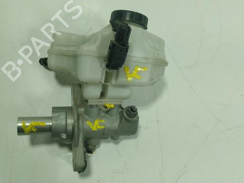 Used Brake master cylinder Brake master cylinder VW CADDY V Box Body/MPV (SBA, SBH) 2.0 TDi (102 hp) 25151557 25151557