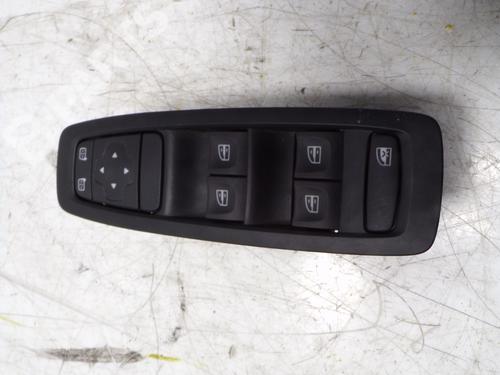 Used Left front window switch Left front window switch RENAULT MEGANE IV Hatchback (B9A/M/N_) 1.5 dCi 110 (B9A3) (110 hp) 8643376 8643376