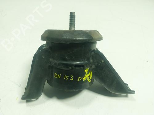 Used Engine mount Engine mount KIA SORENTO III (UM) 2.2 CRDi 4WD (200 hp) 19058729 19058729