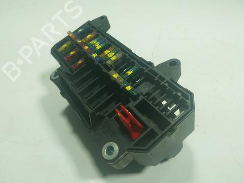 Used Fuse box Fuse box BMW 7 (E65, E66, E67) 730 Ld (231 hp) 16904182 16904182