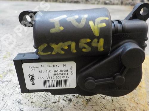 Used Electronic module Electronic module SEAT LEON (5F1) 1.6 TDI (105 hp) 10557982 10557982