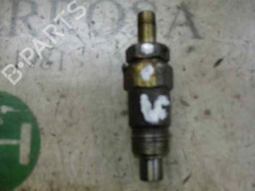 Used Injector Injector NISSAN VANETTE Van (_C22) [1986-2013] 3781965 3781965