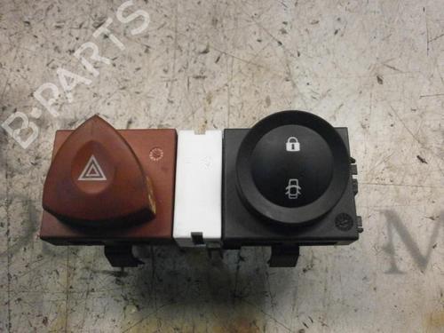 Used Warning switch Warning switch RENAULT MEGANE II (BM0/1_, CM0/1_) 1.9 dCi (BM0G, CM0G) (120 hp) 3777108 3777108