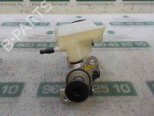 Used Brake master cylinder Brake master cylinder VW POLO VI (AW1, BZ1, AE1) 1.0 TSI (95 hp) 6557041 6557041