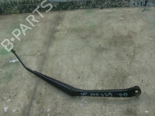 front-wipers-mechanism-toyota-rav-4-ii-_a2_-2000-2001-2002-2003-2004-2005-3786076 main image