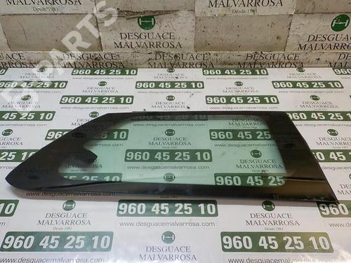 rear-right-door-window-citroen-c4-cactus-16-bluehdi-100-2014-3856677 main image